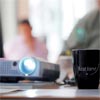 Beamer + Tasse